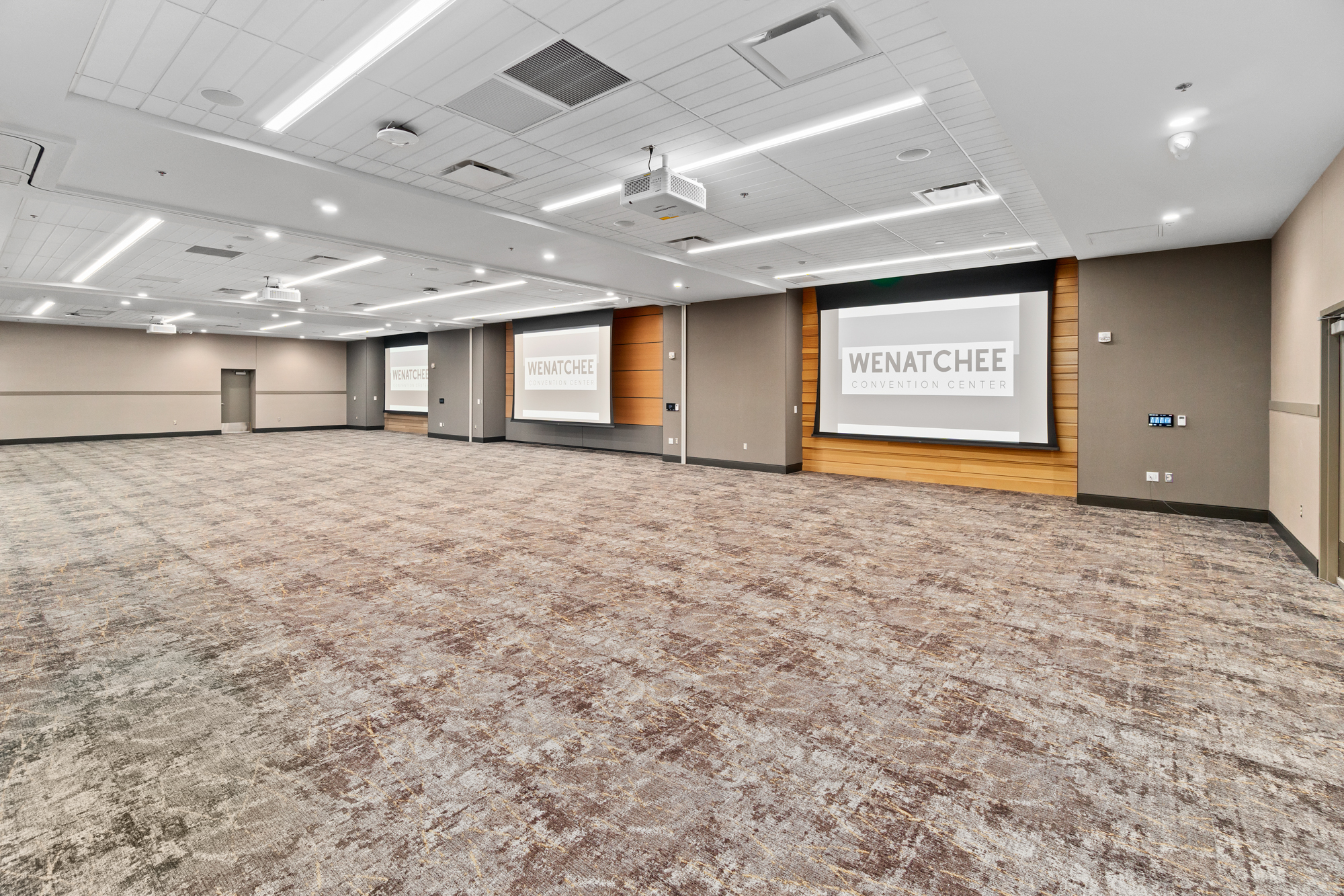 Spacious conference room at Wenatchee Convention Center.