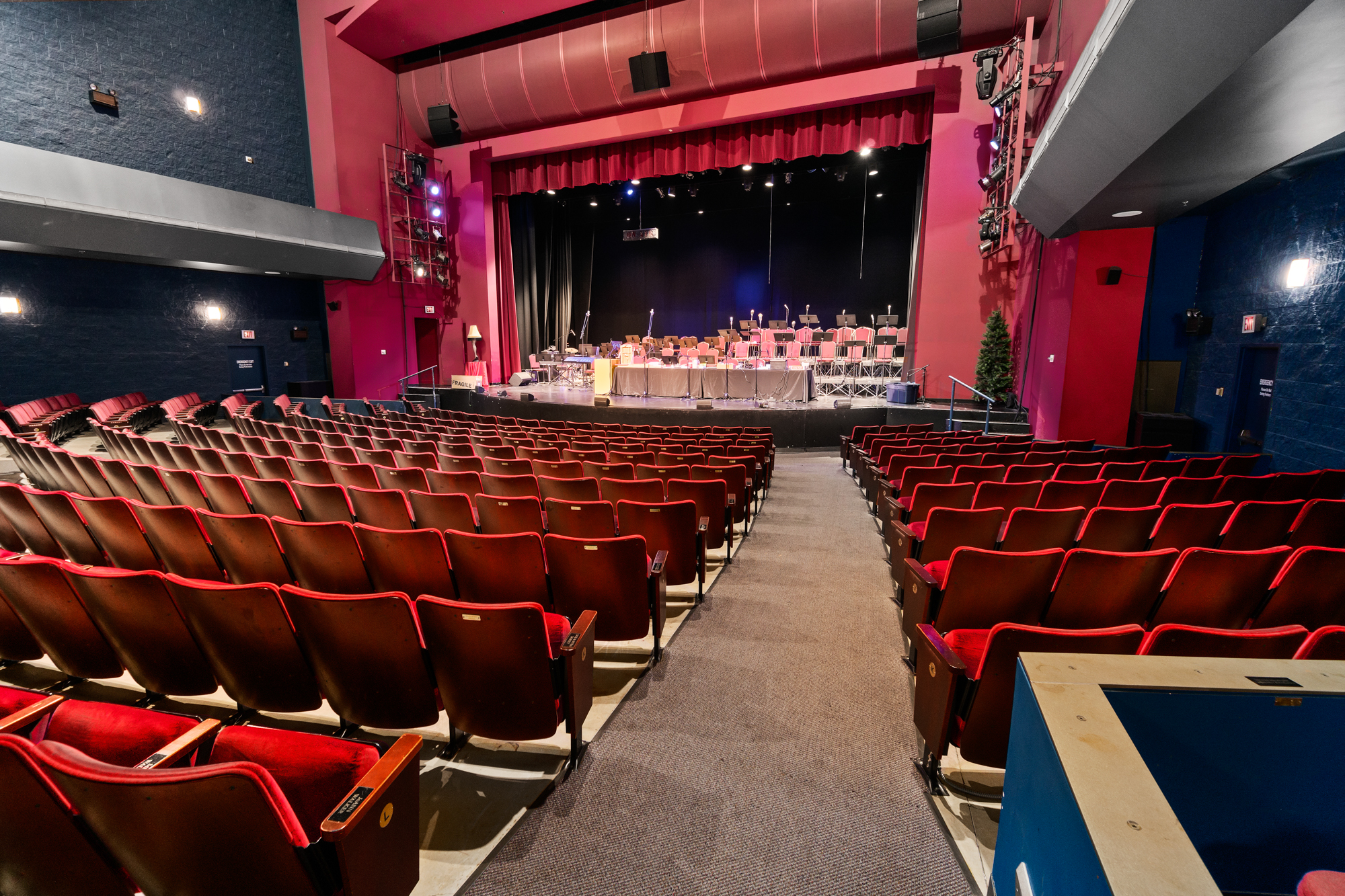 performing-arts-center-theatre-2-empty-sized-CDM09586